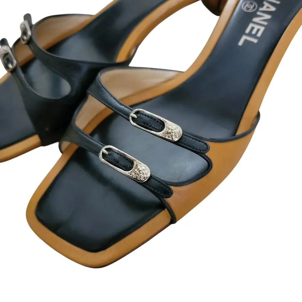 Chanel Vintage Y2K Black Tan Leather Camellia Mules Sandals Kitten Heels 7 37.5 - Picture 11 of 16
